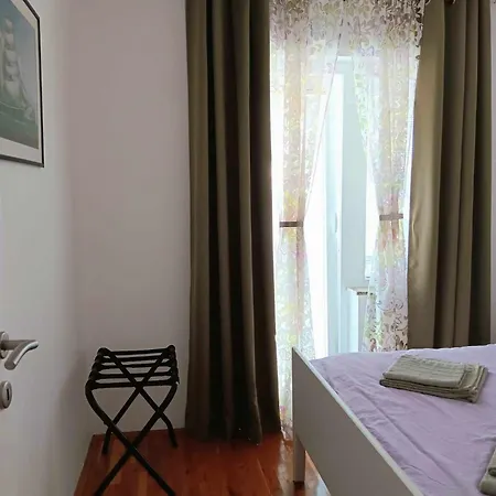 דירה Vila Apartman Kika