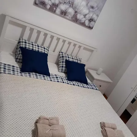 Vila Apartman Kika דירה