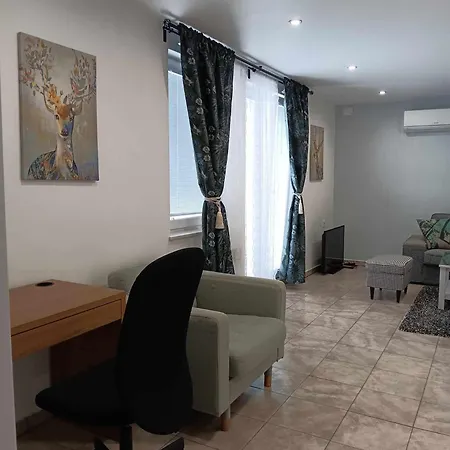 דירה Vila Apartman Kika